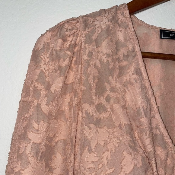 BCBGMAXAZRIA Womens V-neck Woven Floral Peasant Long Sleeve lined blouse Top EUC - Picture 8 of 16